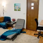 Gazde/Camere de închiriat Center Walk *